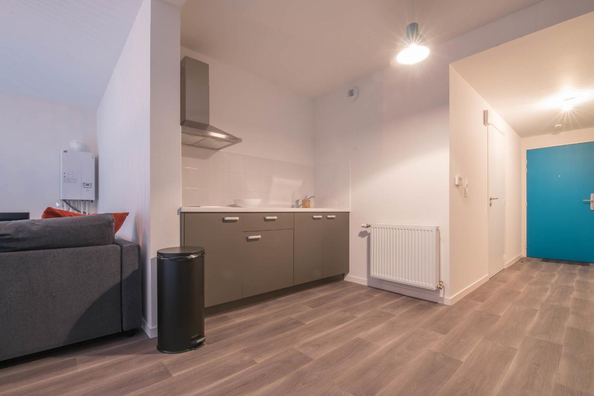 MELANIE - Appartement proche gare, arrivée 24 24 Le Mans Exterior foto