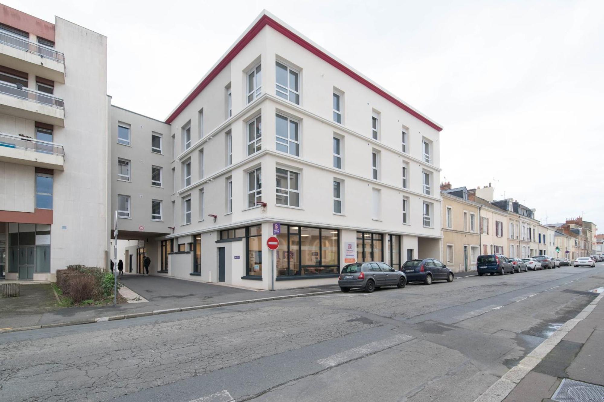 MELANIE - Appartement proche gare, arrivée 24 24 Le Mans Exterior foto